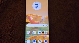 Mint
													Motorola Edge (2022) - Unlocked, Gray, 128 GB, 8 GB, photo 3 of 10