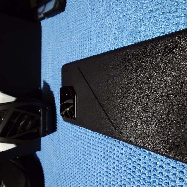 Asus ROG Phone 9 Pro - Unlocked, 512 GB, Phantom Black, 16 GB