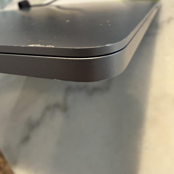 MacBook Pro 2019 - 16 inch - 1 TB, Gray, 16 GB, Intel Core i9