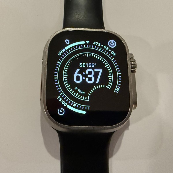 Apple Watch Ultra 49mm - Unlocked, Titanium, A2622