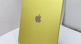Mint
													Apple iPad 11th Gen - Unlocked, Yellow, 128 GB, A3355, photo 3 of 5