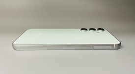 Good
													Samsung Galaxy S23 FE - Unlocked Non-US, Mint, 128 GB, 8 GB, SM-S711B/DS, photo 5 of 8