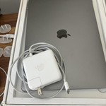 Good MacBook Pro 2020 - 13 inch - 1 TB, Gray, 16 GB, Apple M1