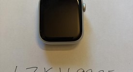 Mint
													Apple Watch Series 9 45mm - Unlocked, Silver, A2984 - Cellular, Aluminum, photo 2 of 12