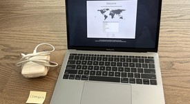 Good
													MacBook Pro 2017 (No Touch Bar) - 13" - I5, Gray, 128 GB, 8 GB, photo 3 of 7