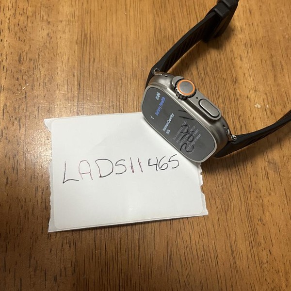 Apple Watch Ultra 49mm - Unlocked, Titanium, A2622