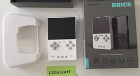 Mint
													Trimui Brick - White, 64 GB, photo 1 of 7