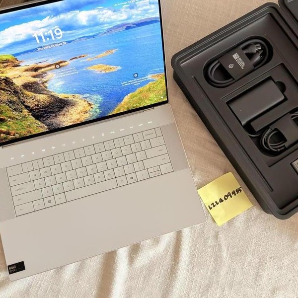 Dell XPS 16 9640 (2024) - Wi-Fi, Platinum, 1 TB, 32 GB, UHD+ Plus