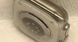Good
													Apple Watch Ultra 2 49mm - Unlocked, Natural, A2986, photo 4 of 9