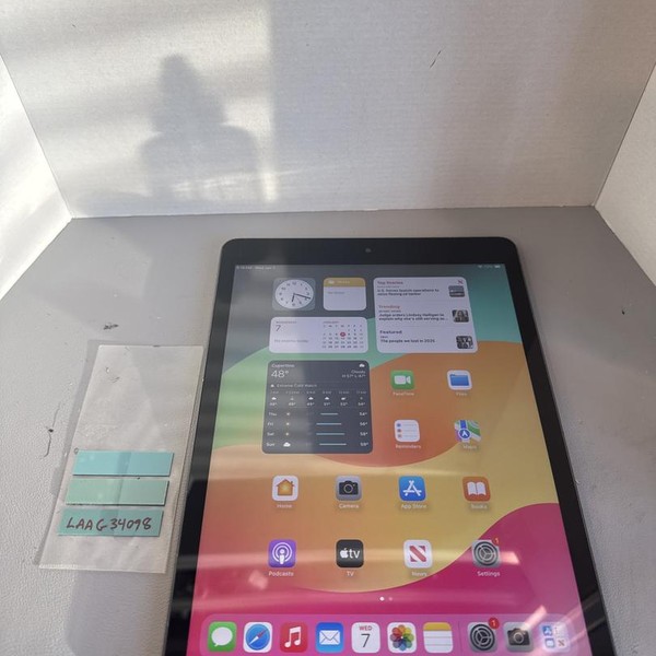 Apple iPad 9th Gen - Wi-Fi, 64 GB, Gray, A2602