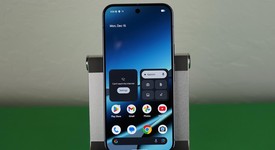 Mint
													Google Pixel 10 Pro XL - Unlocked, Moonstone, 256 GB, GUL82, photo 3 of 9