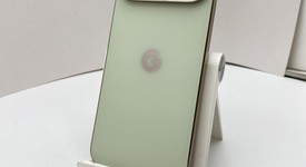 Mint
													Google Pixel 10 Pro - Unlocked, Jade, 256 GB, G4QUR, photo 3 of 5