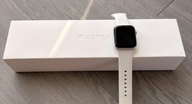 Good
													Apple Watch Series 4 44mm - Silver, A1978 - GPS, Aluminum, photo 2 of 14