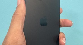 Mint
													Apple iPhone 15 - Unlocked, Black, 256 GB, A2846, photo 2 of 6