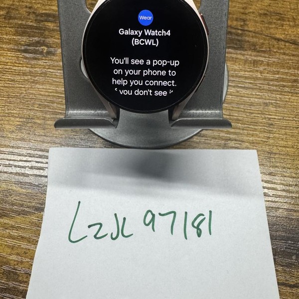 Samsung Galaxy Watch4 - Wi-Fi, Gold, 40mm