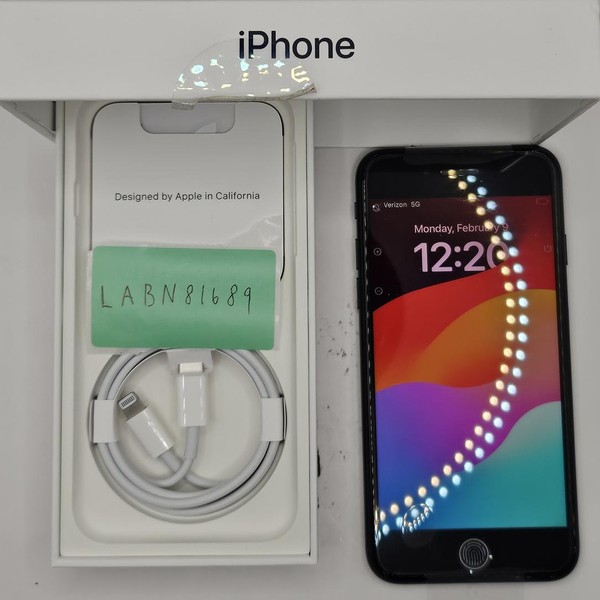 Apple iPhone SE 3rd Gen 2022 - Unlocked, 64 GB, Midnight, A2595