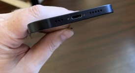 Good
													Apple iPhone 12 - Unlocked, Black, 64 GB, A2172, photo 5 of 7