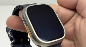 Good
													Apple Watch Ultra 49mm - Unlocked, Titanium, A2622, photo 3 of 5