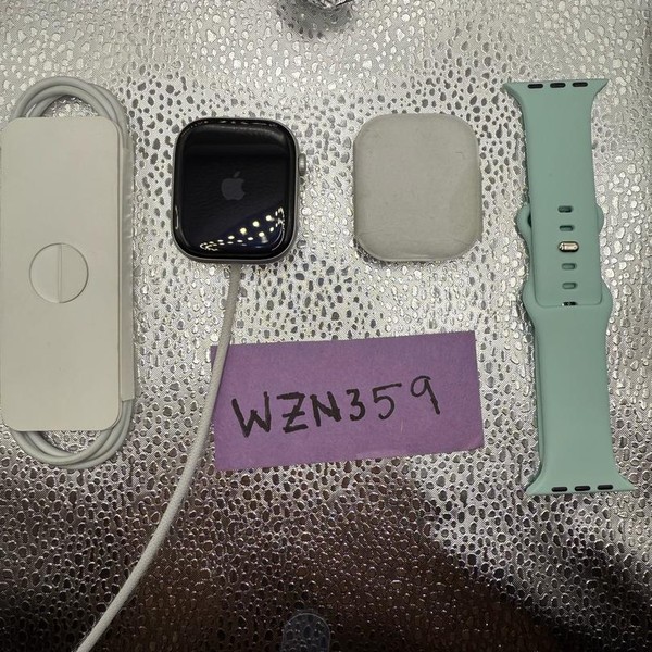 Apple Watch Series 10 46mm - Silver, A2999 - GPS, Aluminum