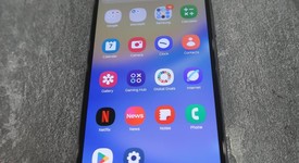 Mint
													Samsung Galaxy A15 5G - Unlocked, Black & Blue, 64 GB, 4 GB, photo 3 of 7