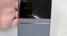 Mint
													Motorola Razr (2024) - Straight Talk, Gray, 256 GB, 8 GB, photo 4 of 9