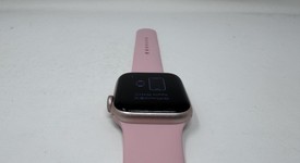 Good
													Apple Watch Series 4 40mm - Gold, A1977 - GPS, Aluminum, photo 4 of 6