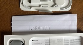 Mint
													Apple Watch SE 2nd Gen 40mm - Midnight, A2722 - GPS, Aluminum, photo 3 of 16