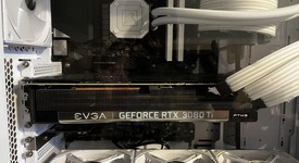 Used
													EVGA GeForce RTX 3080 Ti - 12G-P5-3967, FTW3 Ultra Gaming, photo 1 of 4