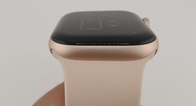Mint
													Apple Watch Series 10 42mm - Rose Gold, A2997 - GPS, Aluminum, photo 3 of 7