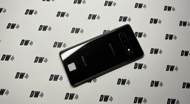 Mint
													Samsung Galaxy S10 - Unlocked, Black, 128 GB, 8 GB, SM-G973U1, photo 1 of 4