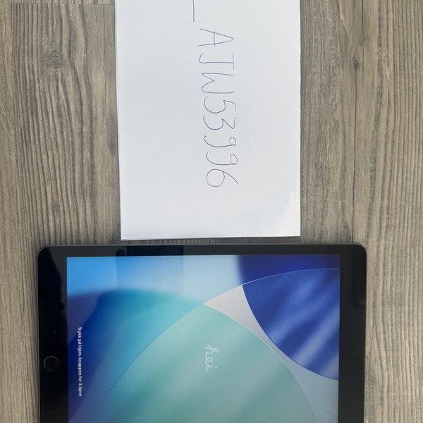 Apple iPad (9th Gen) - Wi-Fi, 64 GB, Gray, A2602
