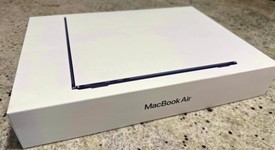 New
													MacBook Air 2025 (M4) - 13" - Apple M4, Midnight, 512 GB, 16 GB, photo 1 of 5