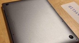 Fair
													MacBook Air 2018 - 13" - I5, Gray, 128 GB, 8 GB, photo 4 of 10