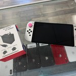 Mint Nintendo Switch - OLED - 64 GB, White