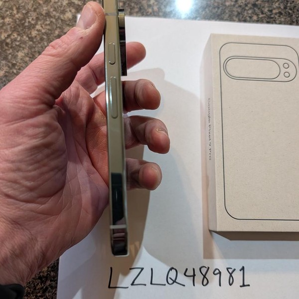 Google Pixel 9 Pro - Unlocked, 256 GB, Hazel, 16 GB, GR83Y