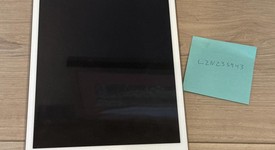 Good
													Apple iPad 8th Gen - Unlocked, Gold, 128 GB, A2428, photo 2 of 7