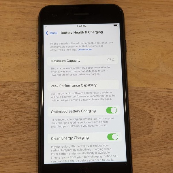 Apple iPhone SE 3rd Gen 2022 - Unlocked, 64 GB, Midnight, A2595