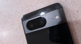 Good
													Google Pixel 8 - AT&T, Obsidian, 128 GB, 8 GB, GKWS6, mmWave 5G, photo 4 of 6