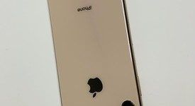 Good
													Apple iPhone Xs Max - Unlocked, Gold, 64 GB, A1921, photo 3 of 9