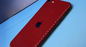 Fair
													Apple iPhone SE 3rd Gen 2022 - Unlocked, Red, 64 GB, A2595, photo 2 of 5