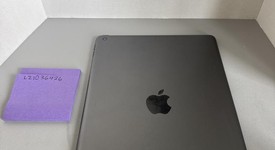 Good
													Apple iPad 9th Gen - Wi-Fi, Gray, 64 GB, A2602, photo 3 of 5