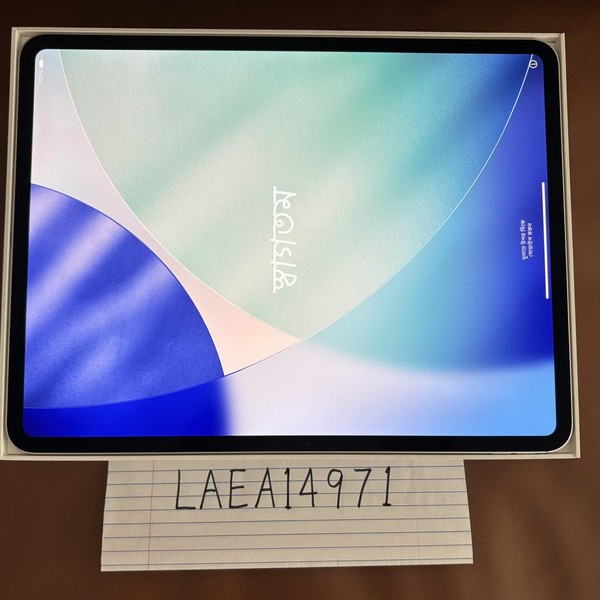 Apple iPad Pro 13 inch (M5) 2025 - Wi-Fi, 512 GB, Silver, Apple M5 9-Core, A3360, Standard Glass