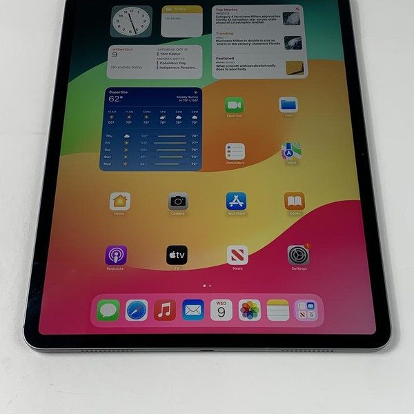 Apple iPad Air 13 inch (M2) 2024 - Unlocked, 256 GB, Gray, A2899