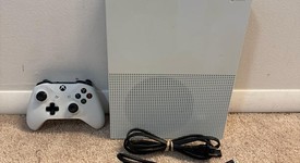 Good
													Xbox One S (2016) - White, 2 TB, photo 2 of 3