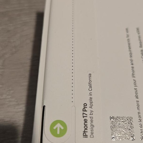 Apple iPhone 17 Pro - Unlocked, 256 GB, Cosmic Orange, A3256