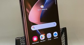 Fair
													Samsung Galaxy Z Fold4 5G - Unlocked, Burgundy, 256 GB, 12 GB, SM-F936U1, photo 1 of 10
