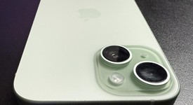 Mint
													Apple iPhone 15 - Unlocked, Green, 128 GB, A2846, photo 4 of 10