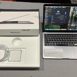 Good MacBook Pro 2020 - 13 inch - 256 GB, Gray, 8 GB, Intel Core i5