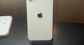 Good
													Apple iPhone 11 - Unlocked, White, 128 GB, A2111, photo 4 of 4