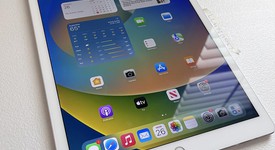 Good
													Apple iPad Pro 12.9" 2nd Gen 2017 - Wi-Fi, Silver, 256 GB, photo 2 of 12
